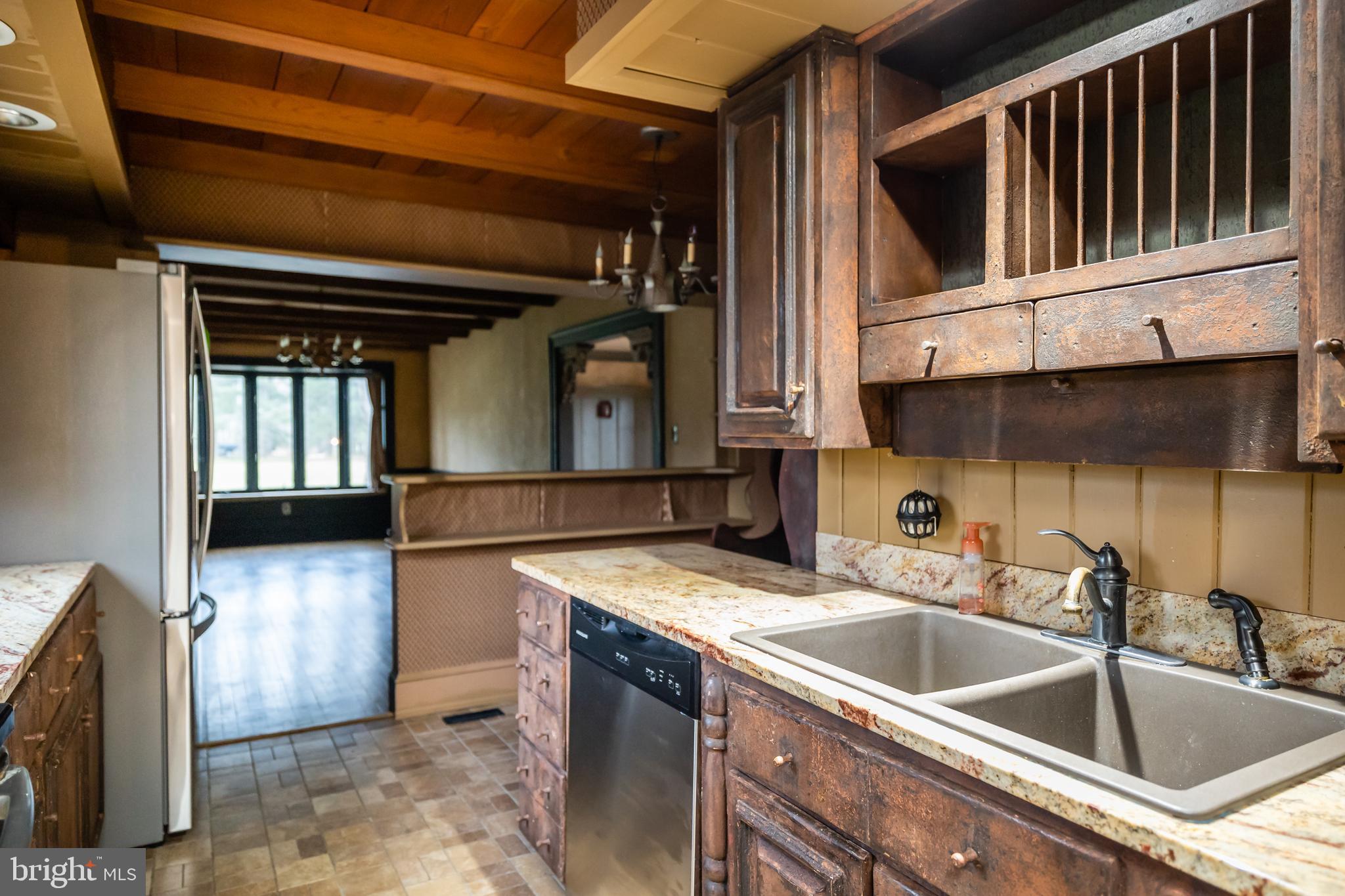 149 Petticoat Bridge Road Columbus, NJ 08022 - Photo 11 of 29 Kitchen