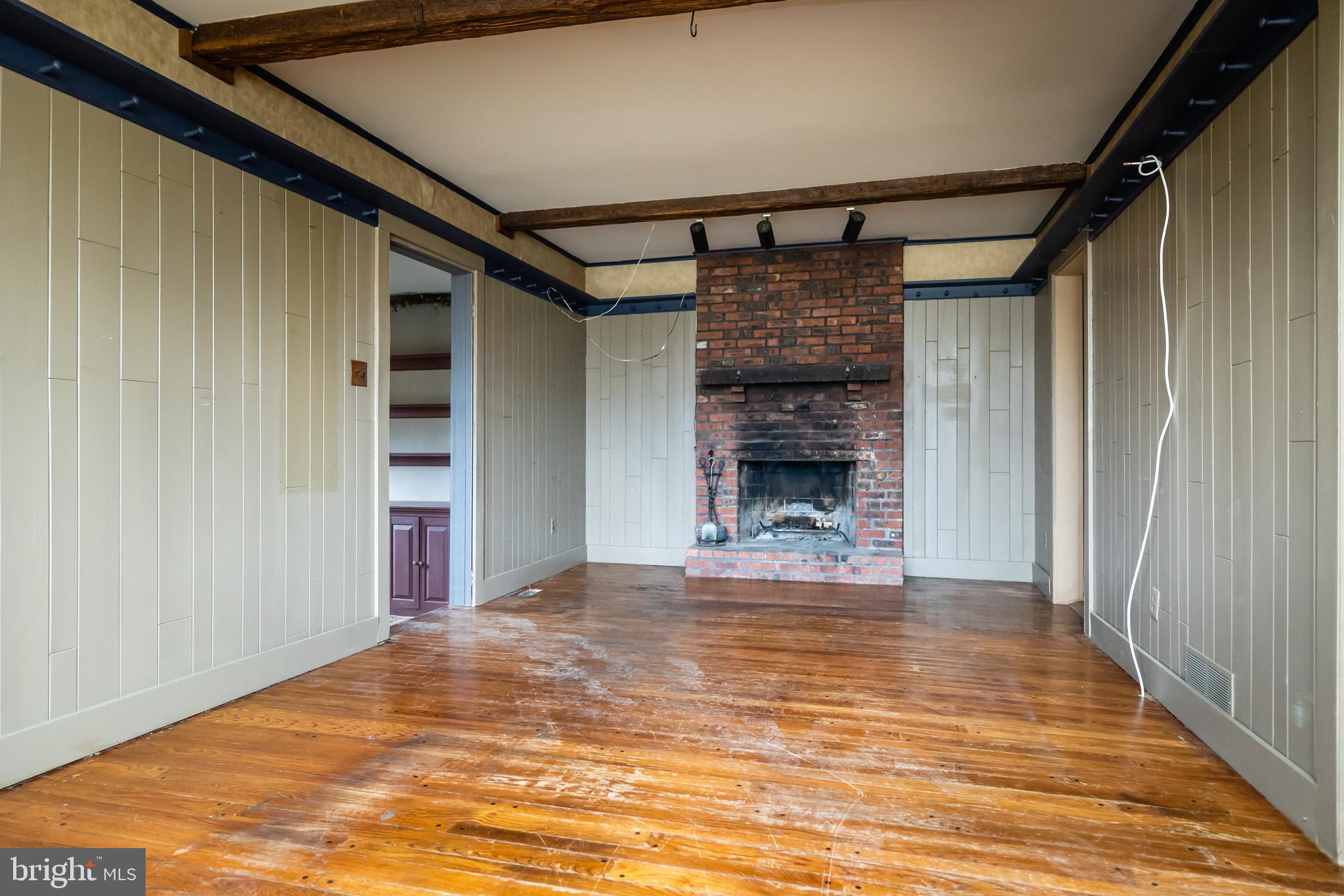 149 Petticoat Bridge Road Columbus, NJ 08022 - Photo 13 of 29 Family Room