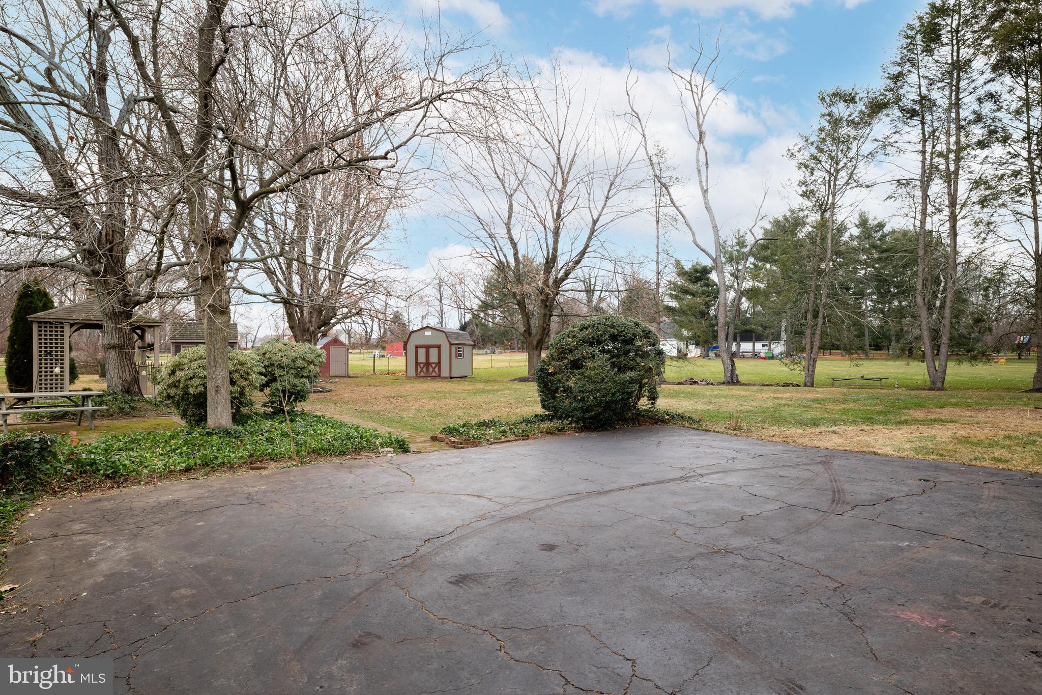 149 Petticoat Bridge Road Columbus, NJ 08022 - Photo 27 of 29 back driveway