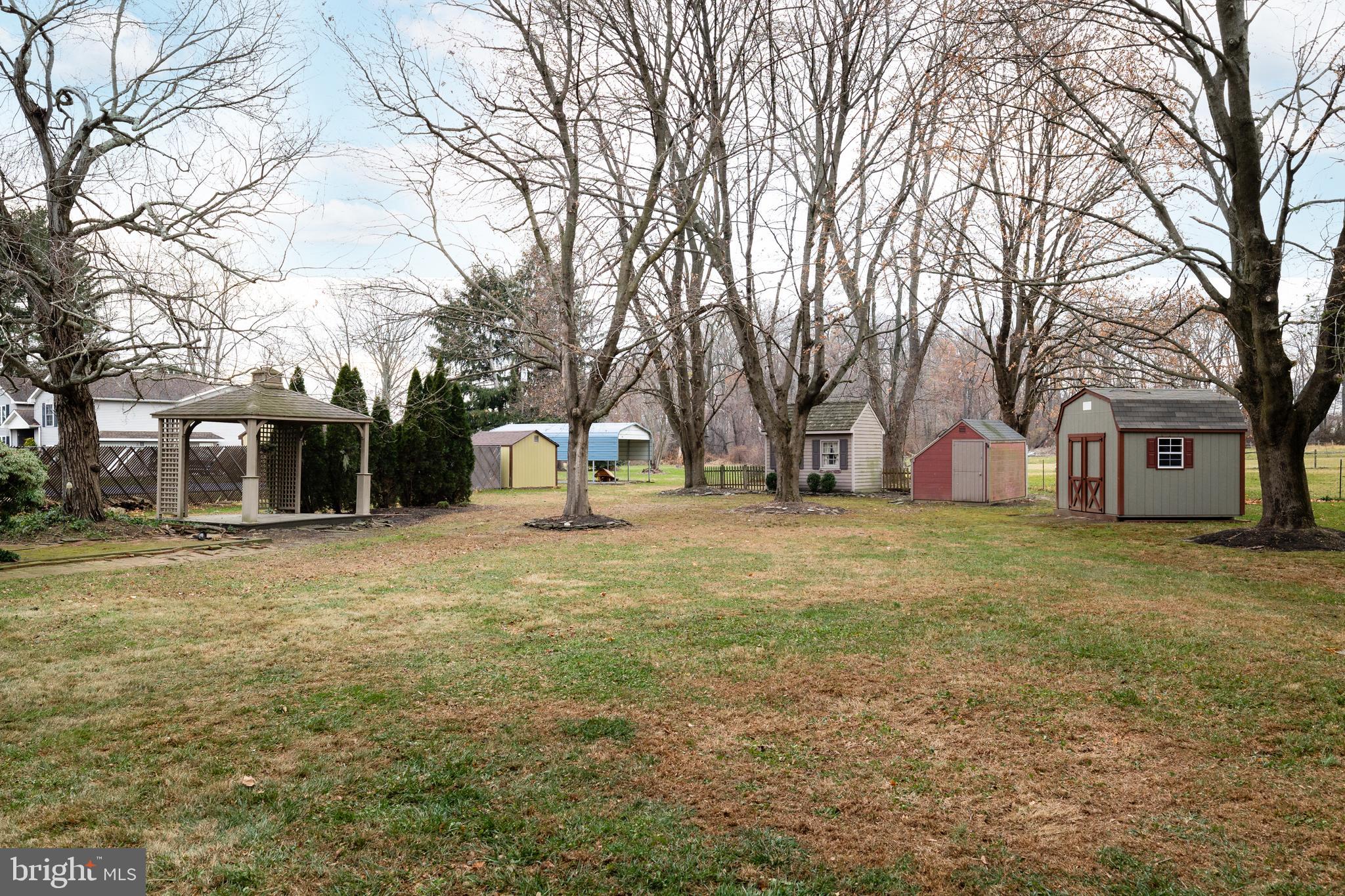 149 Petticoat Bridge Road Columbus, NJ 08022 - Photo 28 of 29 Back yard
