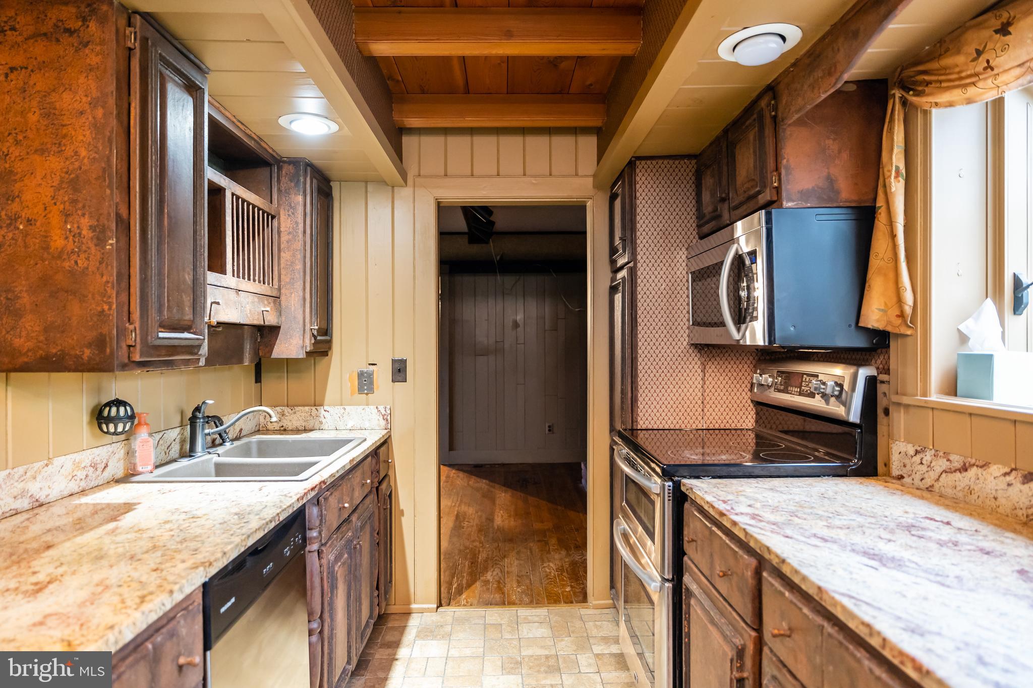 149 Petticoat Bridge Road Columbus, NJ 08022 - Photo 10 of 29 Kitchen