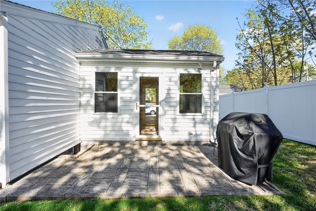68 Madeleine Avenue Woonsocket, RI 02895 - Photo 24 of 27