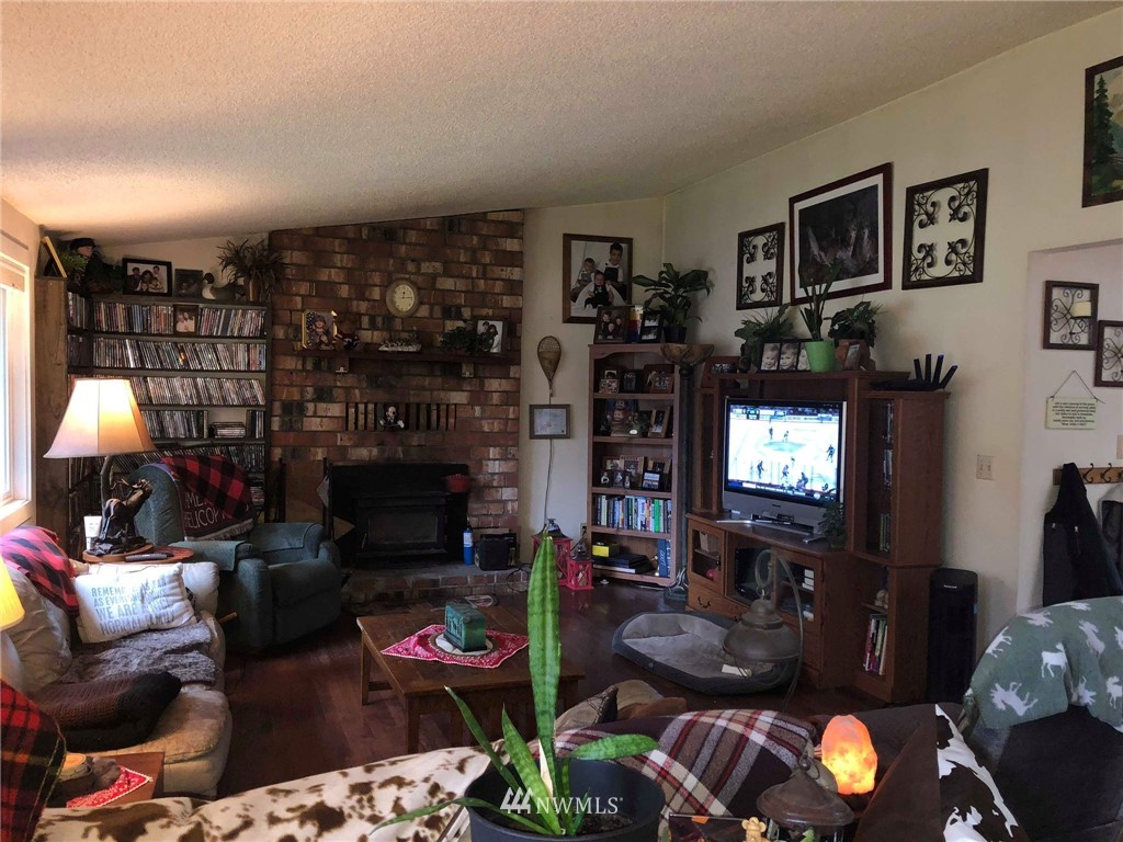32614 Locke Road Roy, WA 98580 - Photo 13 of 23 Gallery Image 13