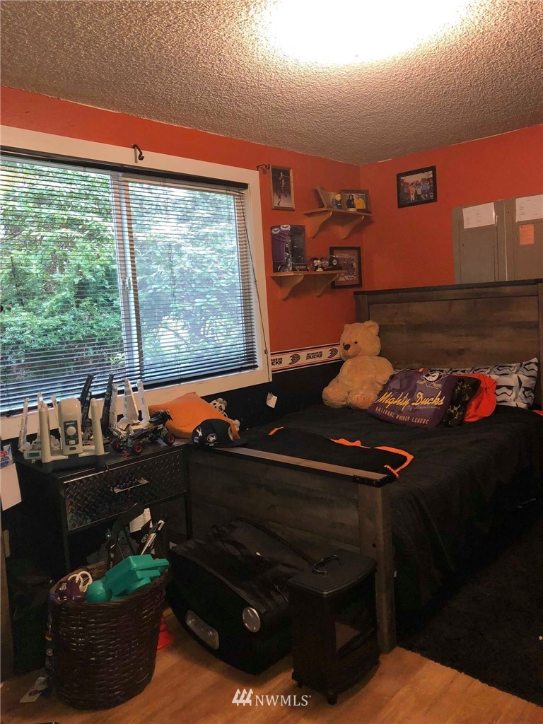32614 Locke Road Roy, WA 98580 - Photo 5 of 23 Gallery Image 5