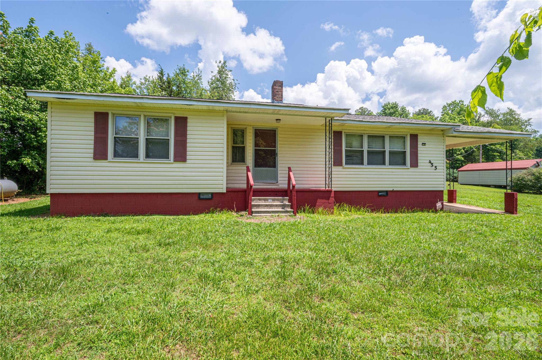 455 State Rd S-11-295 Blacksburg, SC 29702 - Photo 2 of 32