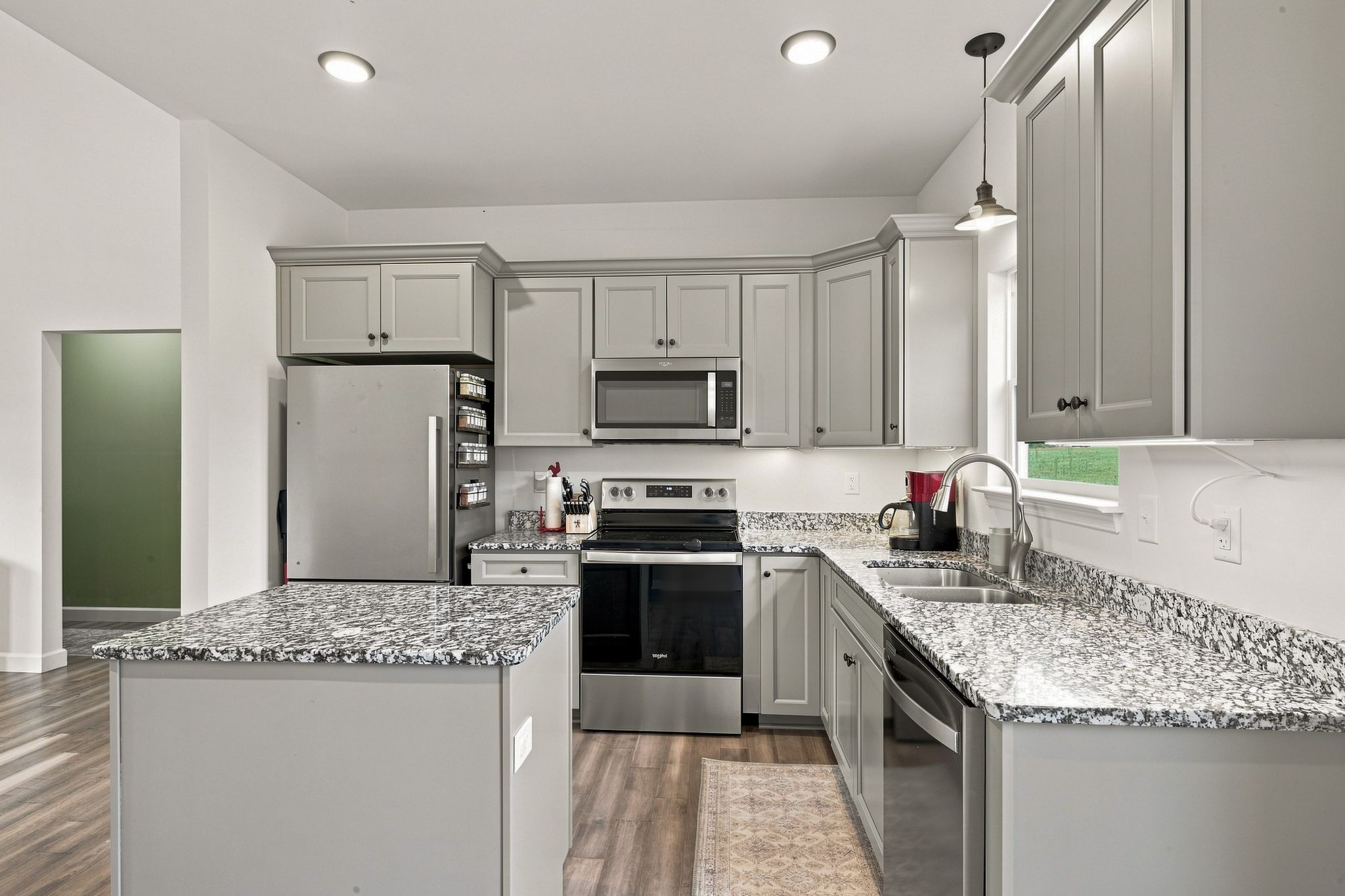865 Hafner Road Charlotte, TN 37036 - Photo 11 of 29 Gallery Image 11