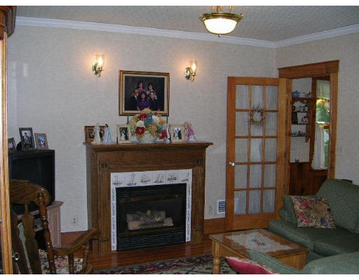 73 Fletcher Road Woburn, MA 01801 - Photo 5 of 9 Gallery Image 5