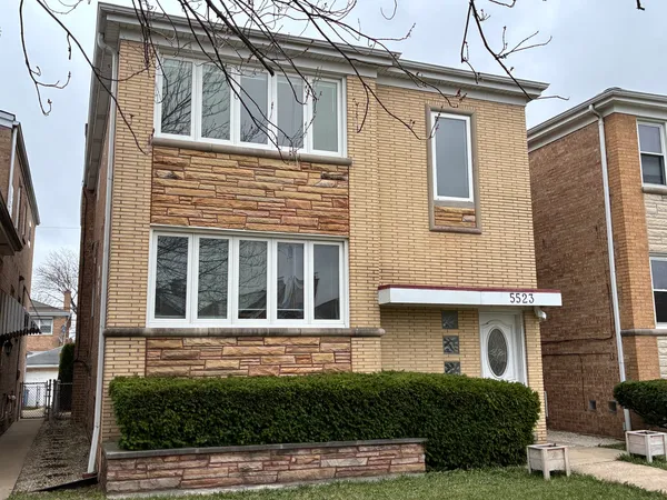 $1,800 | 5523 North Major Avenue, Unit G, Chicago, IL 60630