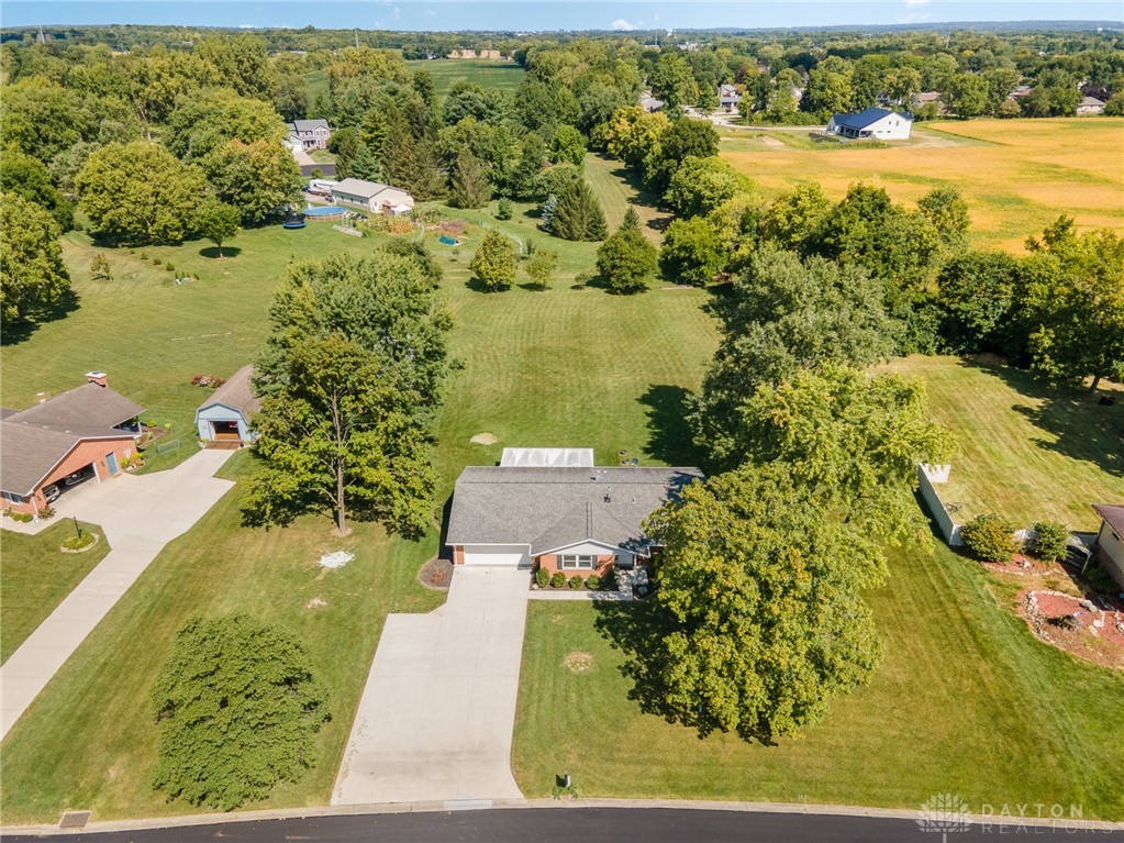 275 Kent Road Tipp City, OH 45371 - Photo 4 of 33 Gallery Image 4