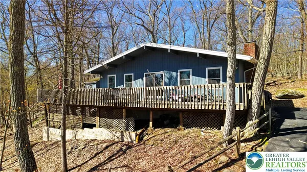 $259,000 | 214 Mockingbird Court, Bushkill, PA 18324