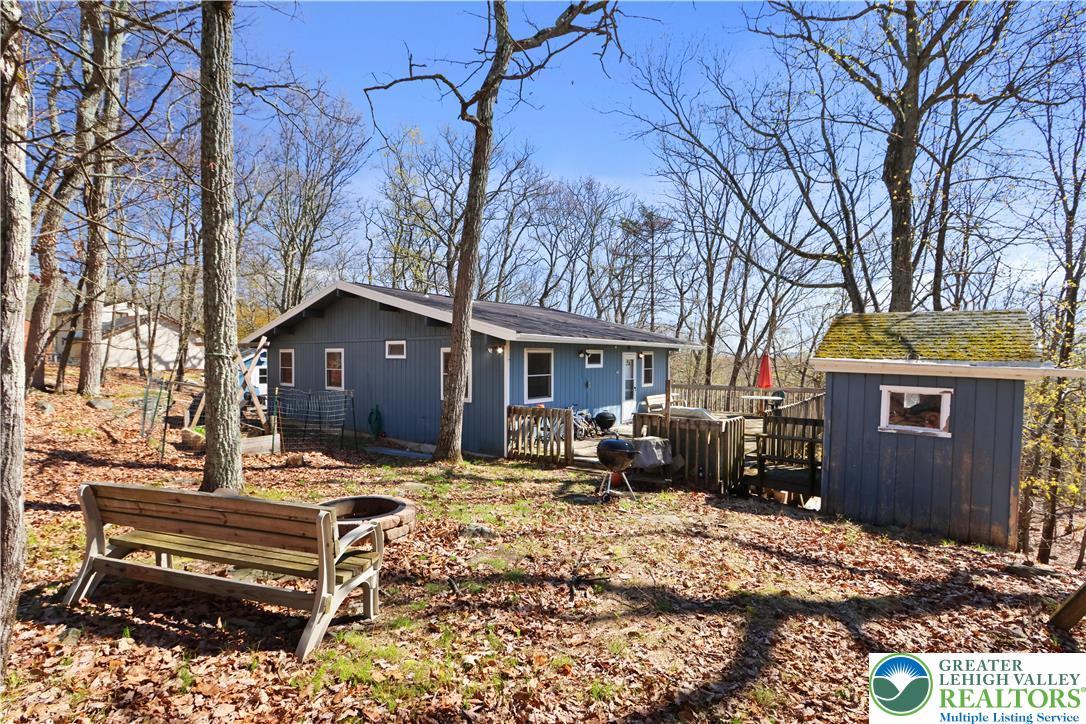 214 Mockingbird Court Bushkill, PA 18324 - Photo 24 of 40