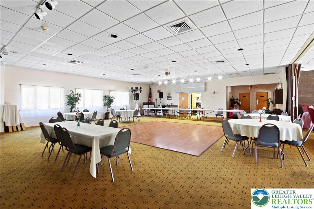 214 Mockingbird Court Bushkill, PA 18324 - Photo 34 of 40