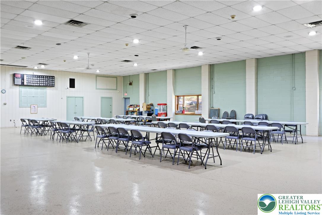 214 Mockingbird Court Bushkill, PA 18324 - Photo 35 of 40