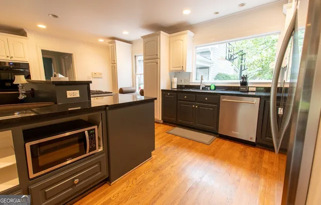 $6,000 | 3611 Cloudland Drive Northwest, Atlanta, GA 30327