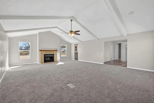 $184,900 | 324 Whispering Oaks Drive, Mineral Wells, TX 76067