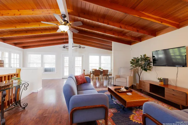 $420,000 | 574 Skyline Drive, Canyon Lake, TX 78133