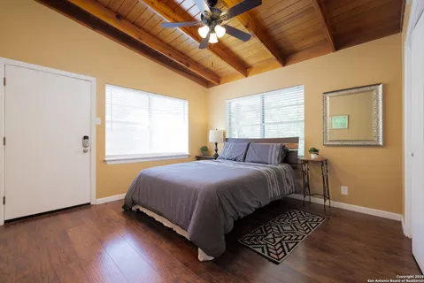 $495,000 | 574 Skyline Drive, Canyon Lake, TX 78133