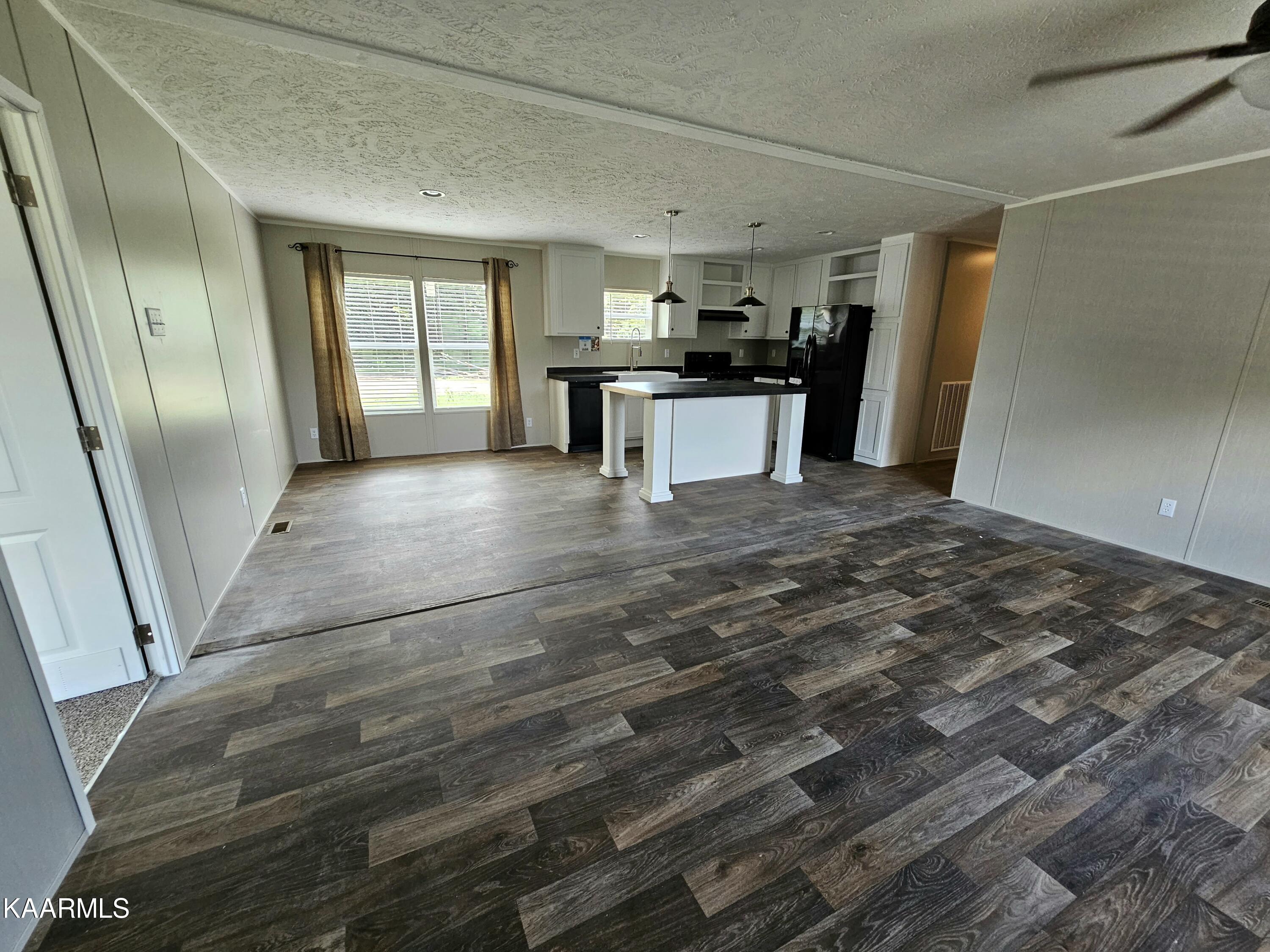 444 Foster Road Lenoir City, TN 37771 - Photo 4 of 36 20230805_151607