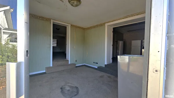 $395,000 | 200 West 12th Street, Johnston City, IL 62951