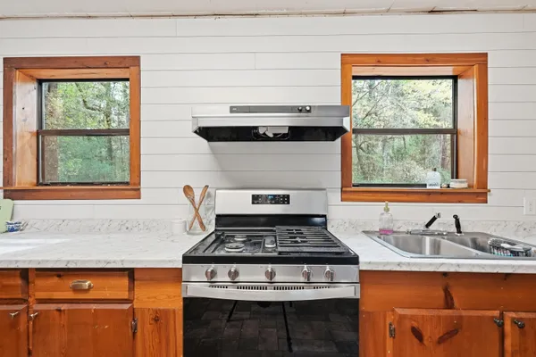 $299,000 | 7953 Crawford Road, Laurel Hill, FL 32567