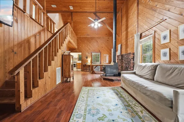 $299,000 | 7953 Crawford Road, Laurel Hill, FL 32567