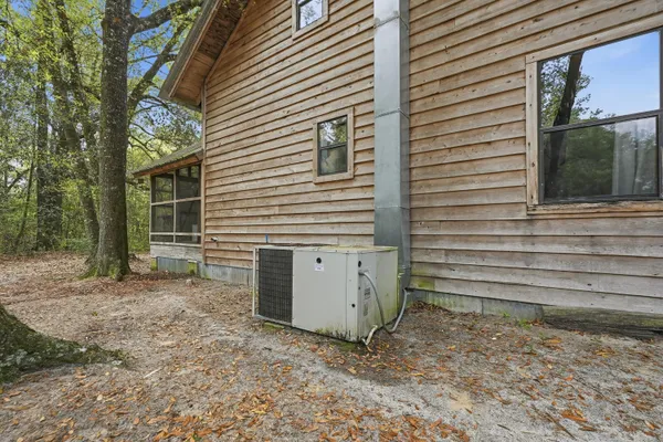 $299,000 | 7953 Crawford Road, Laurel Hill, FL 32567