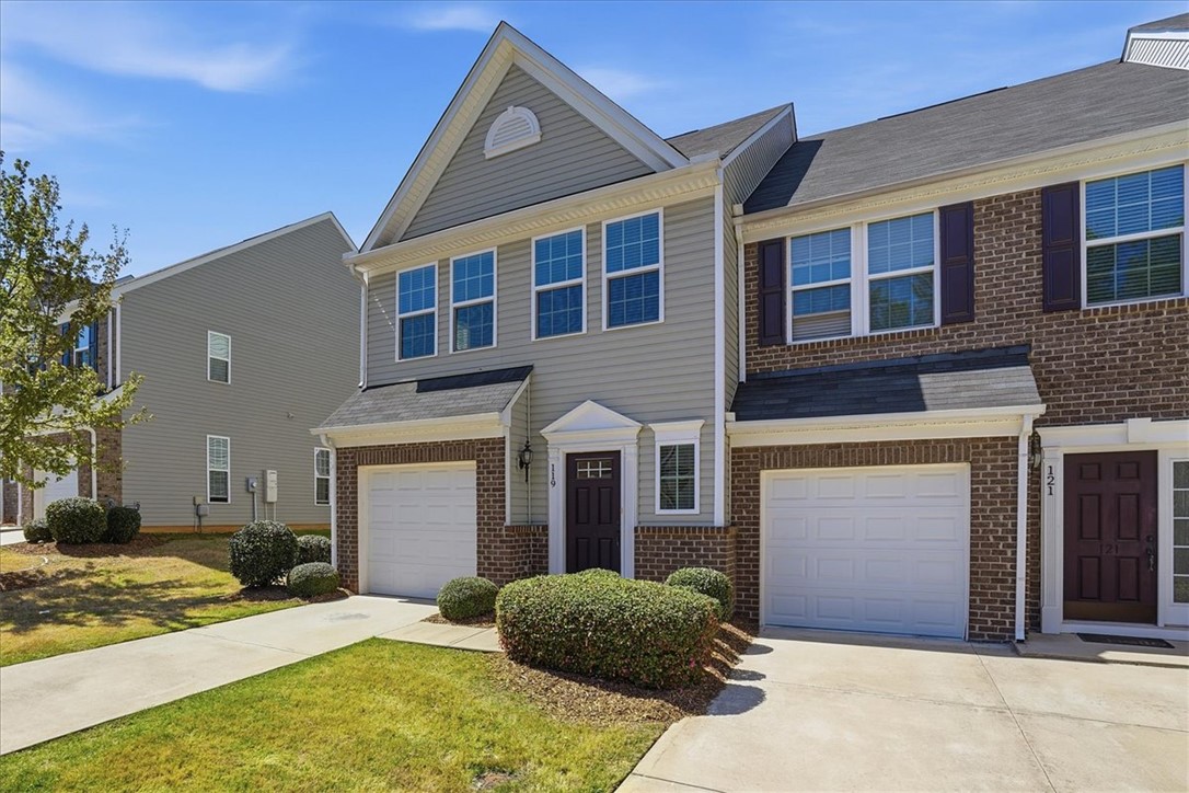 119 Emerywood Lane Greenville, SC 29607 - Photo 2 of 27
