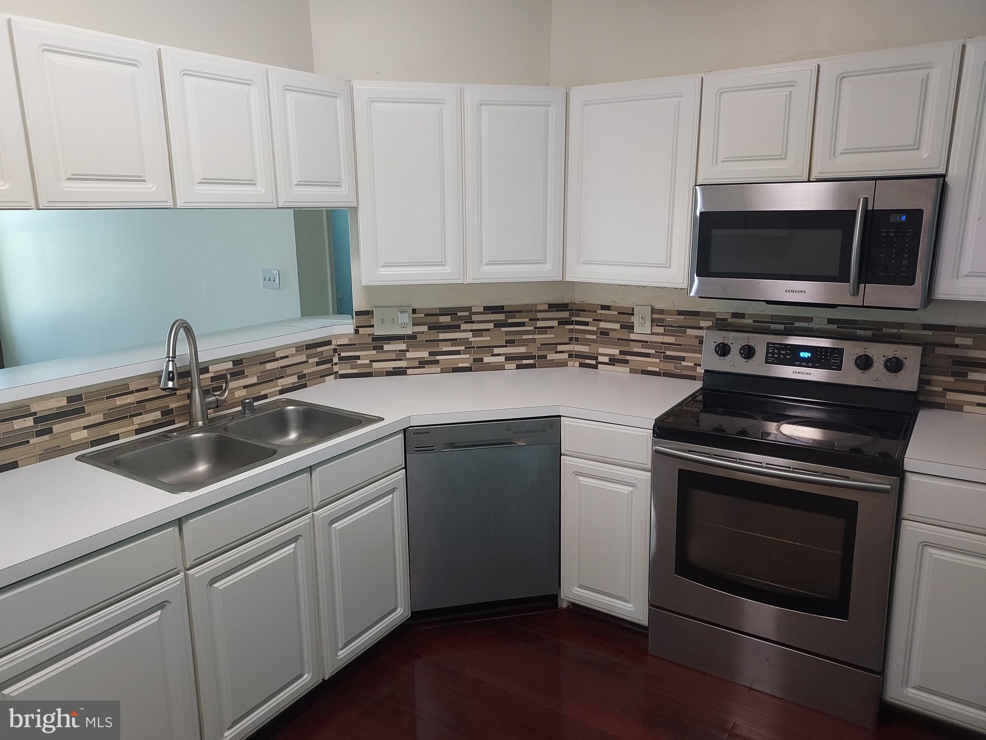 7204 Bogley Road, Unit 303 Windsor Mill, MD 21244 - Photo 10 of 24 Kitchen