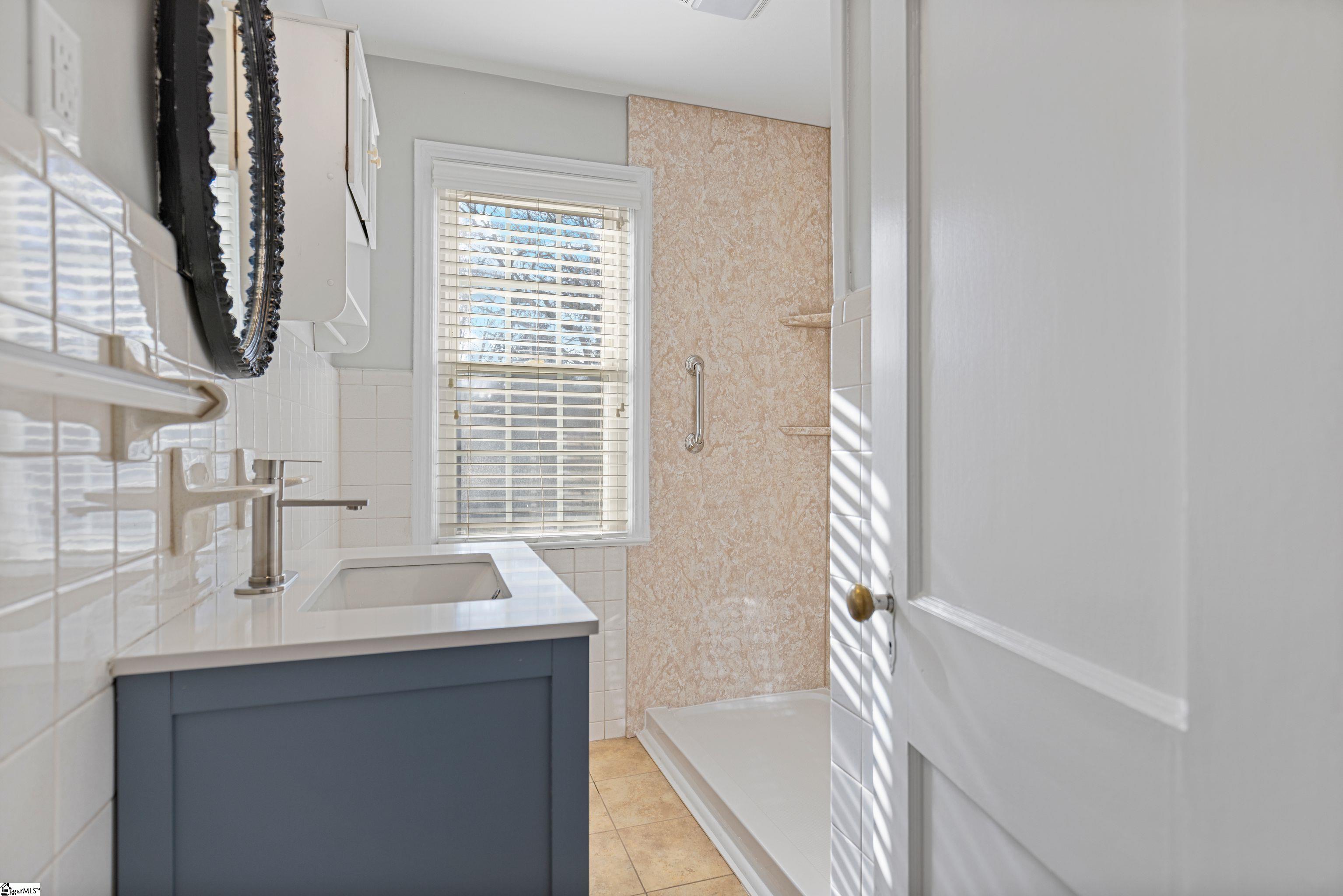 11 Ridgecrest Drive Greenville, SC 29609 - Photo 15 of 25 Gallery Image 15