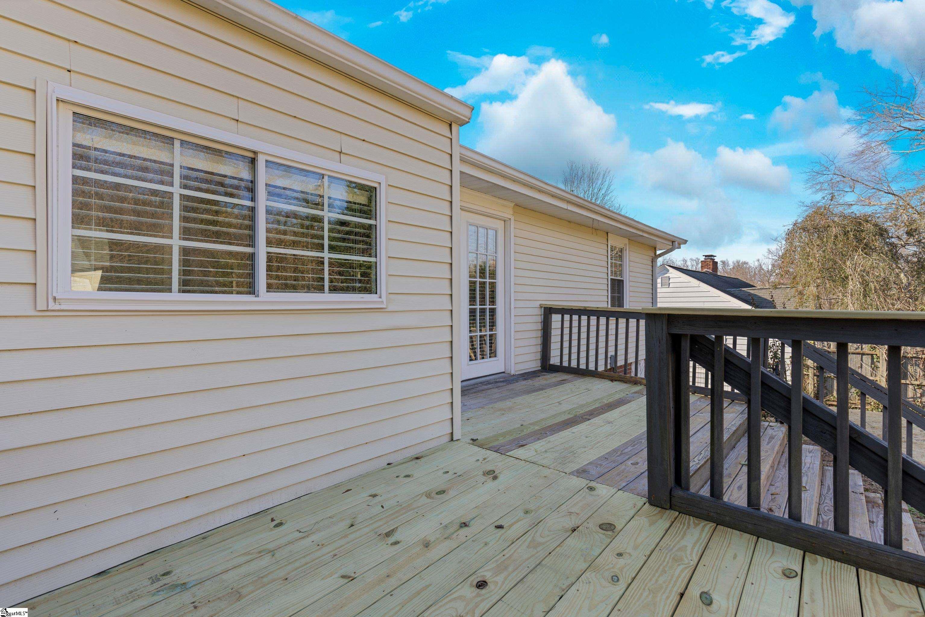 11 Ridgecrest Drive Greenville, SC 29609 - Photo 22 of 25 Gallery Image 22