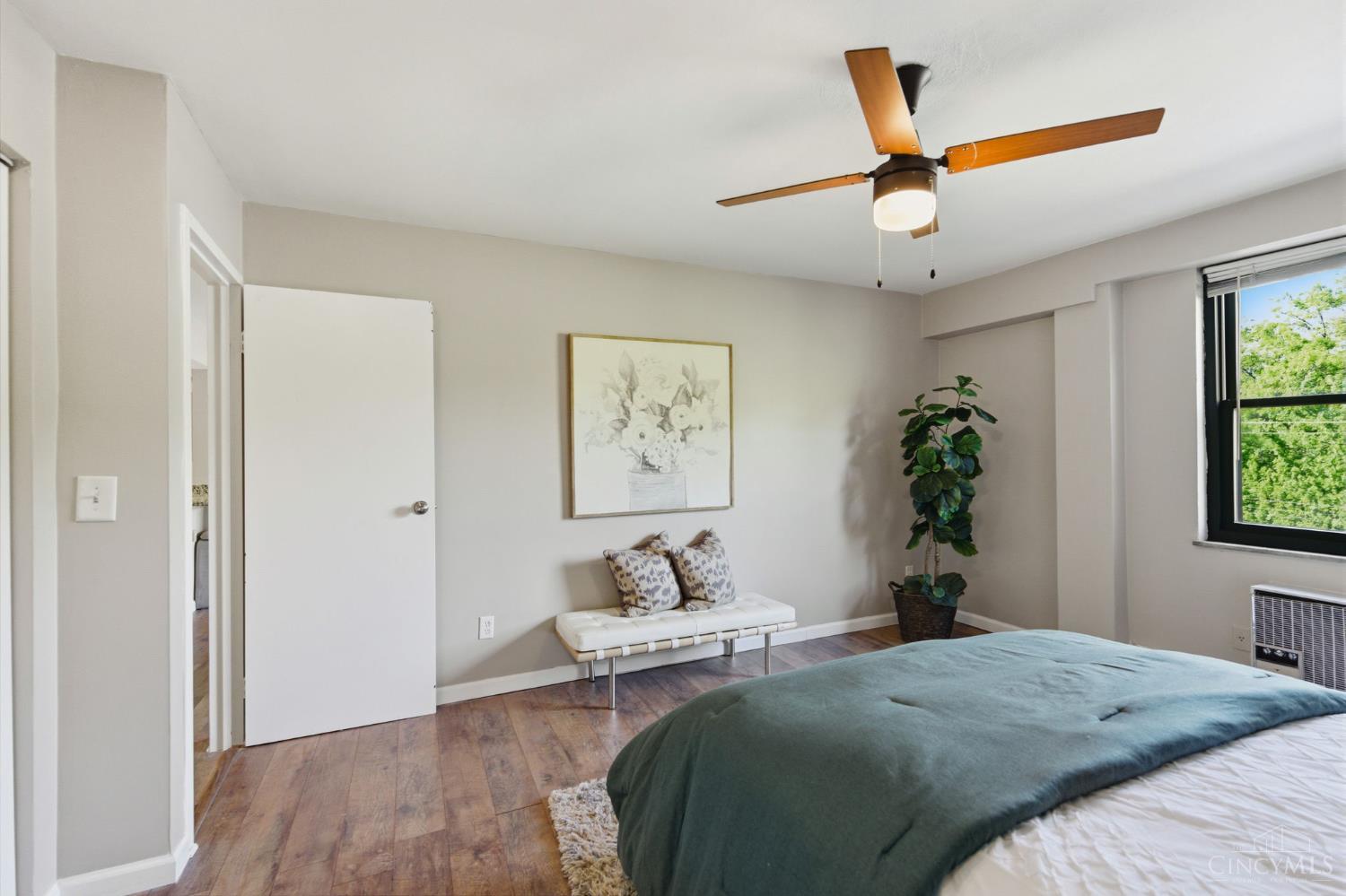1815 William Howard Taft Road, Unit 502 Cincinnati, OH 45206 - Photo 20 of 28