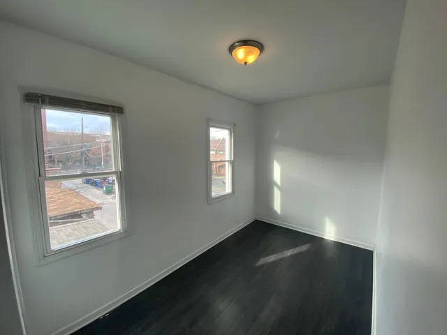 $1,850 | 1144 West Taylor Street, Unit 2R, Chicago, IL 60607