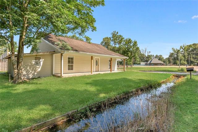 32405 Butch Bennett Road Walker, LA 70785 - Photo 2 of 15