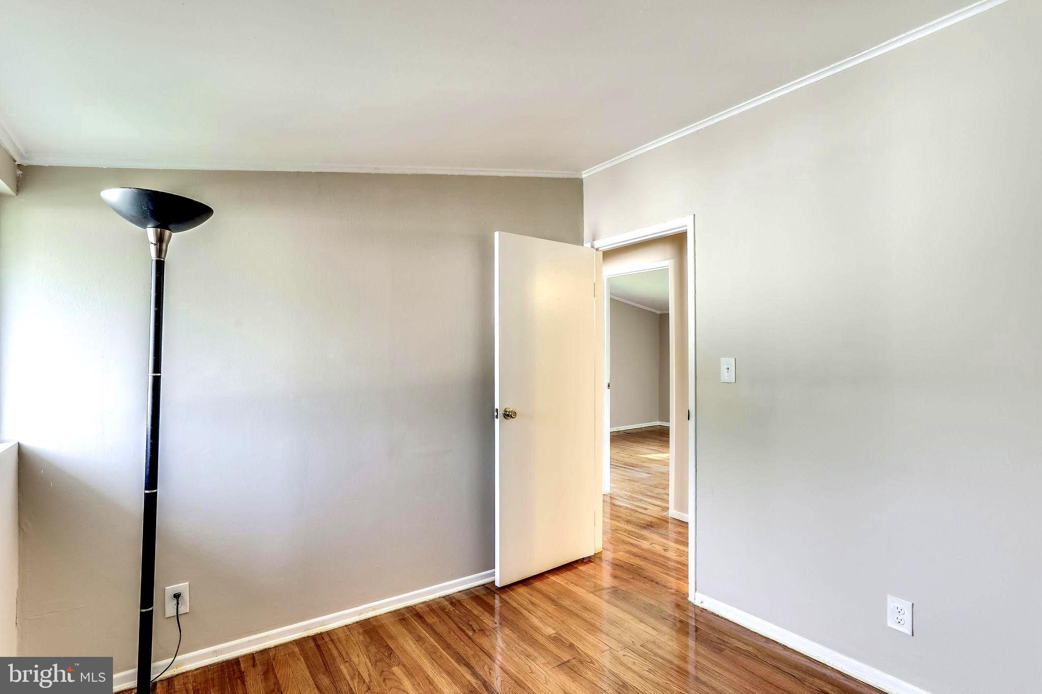 4729 Belle Forte Road Baltimore, MD 21208 - Photo 24 of 46 Bedroom with Vaulted Ceiling