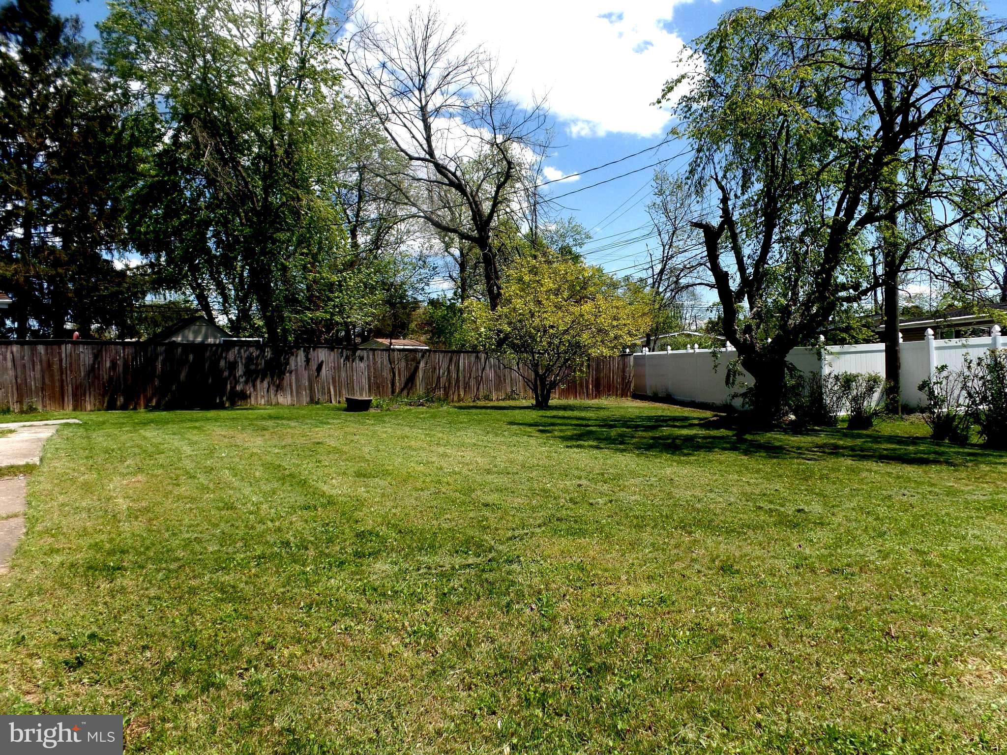 4729 Belle Forte Road Baltimore, MD 21208 - Photo 5 of 46 Back Yard