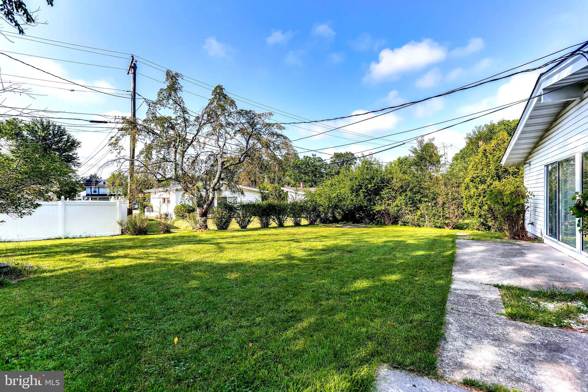 4729 Belle Forte Road Baltimore, MD 21208 - Photo 43 of 46 Nice, Level Yard