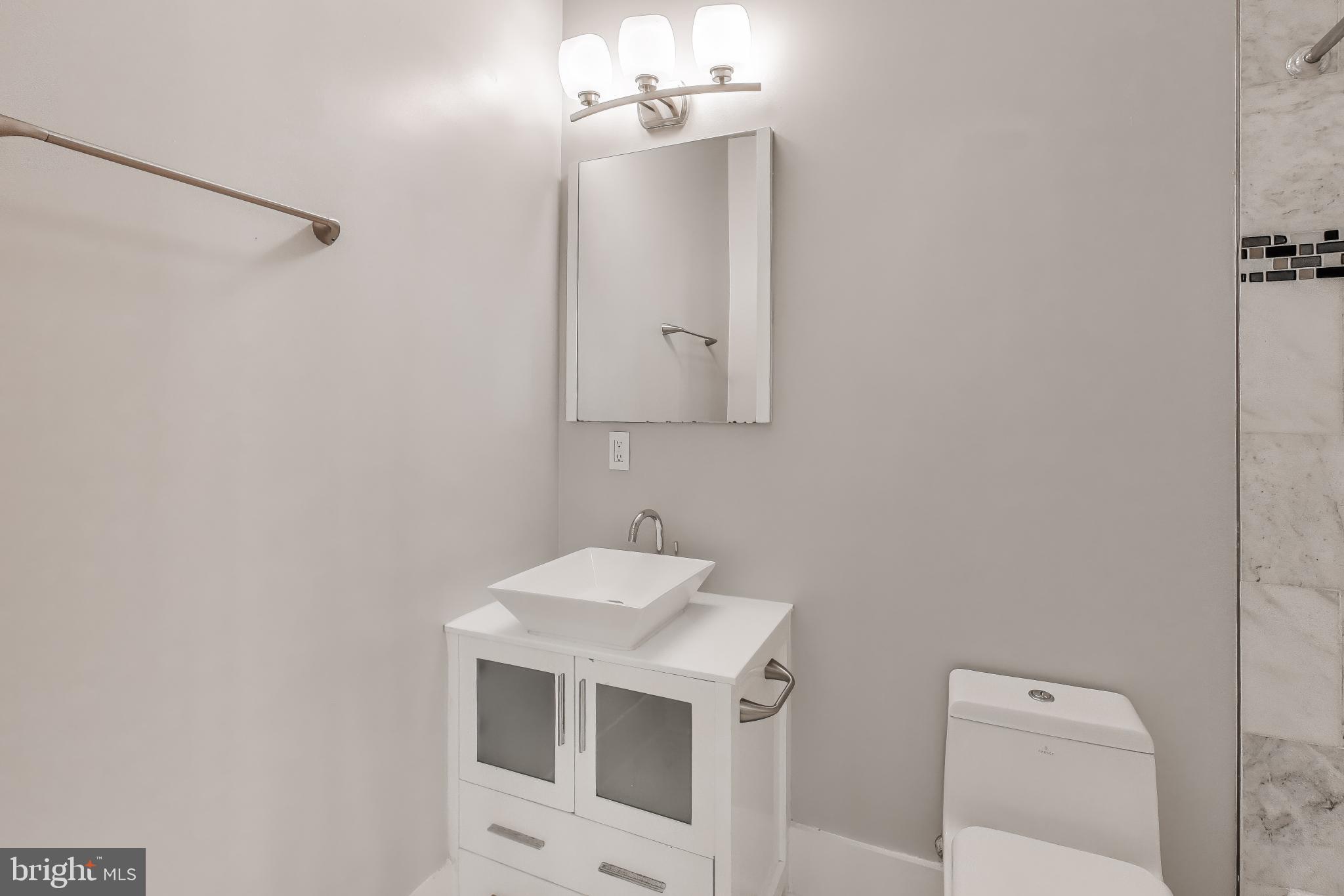 1220 19th Street Northeast, Unit 2A Washington, DC 20002 - Photo 7 of 32