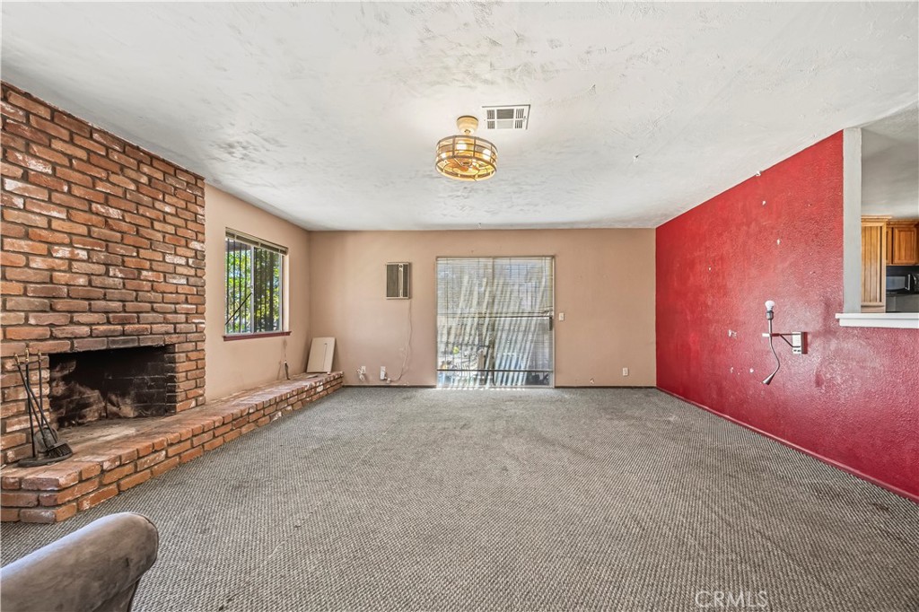 11273 Hesperia Road Hesperia, CA 92345 - Photo 5 of 42 Original