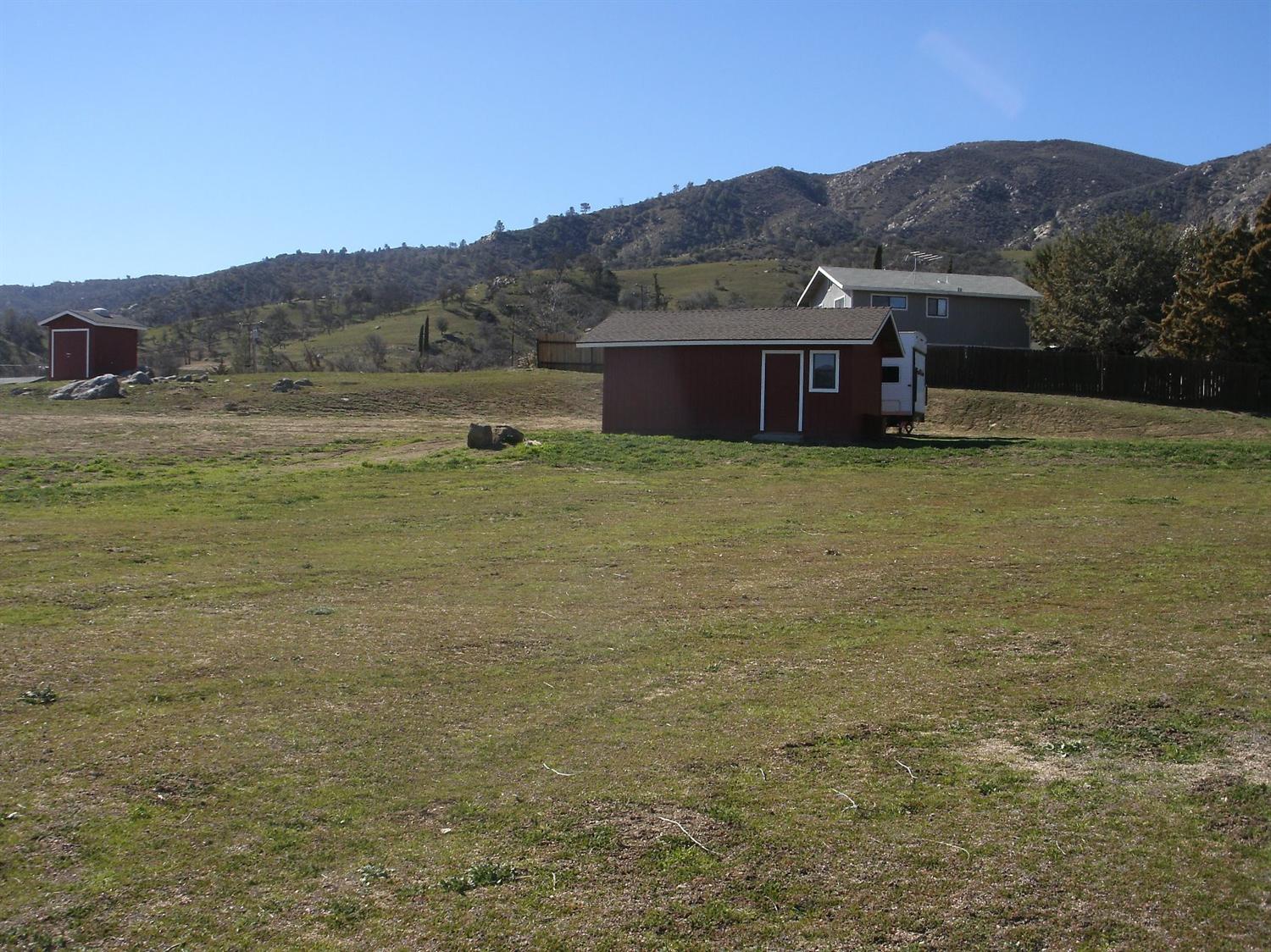 23937 Clover Spring Road Tehachapi, CA 93561 - Photo 32 of 36 Gallery Image 32