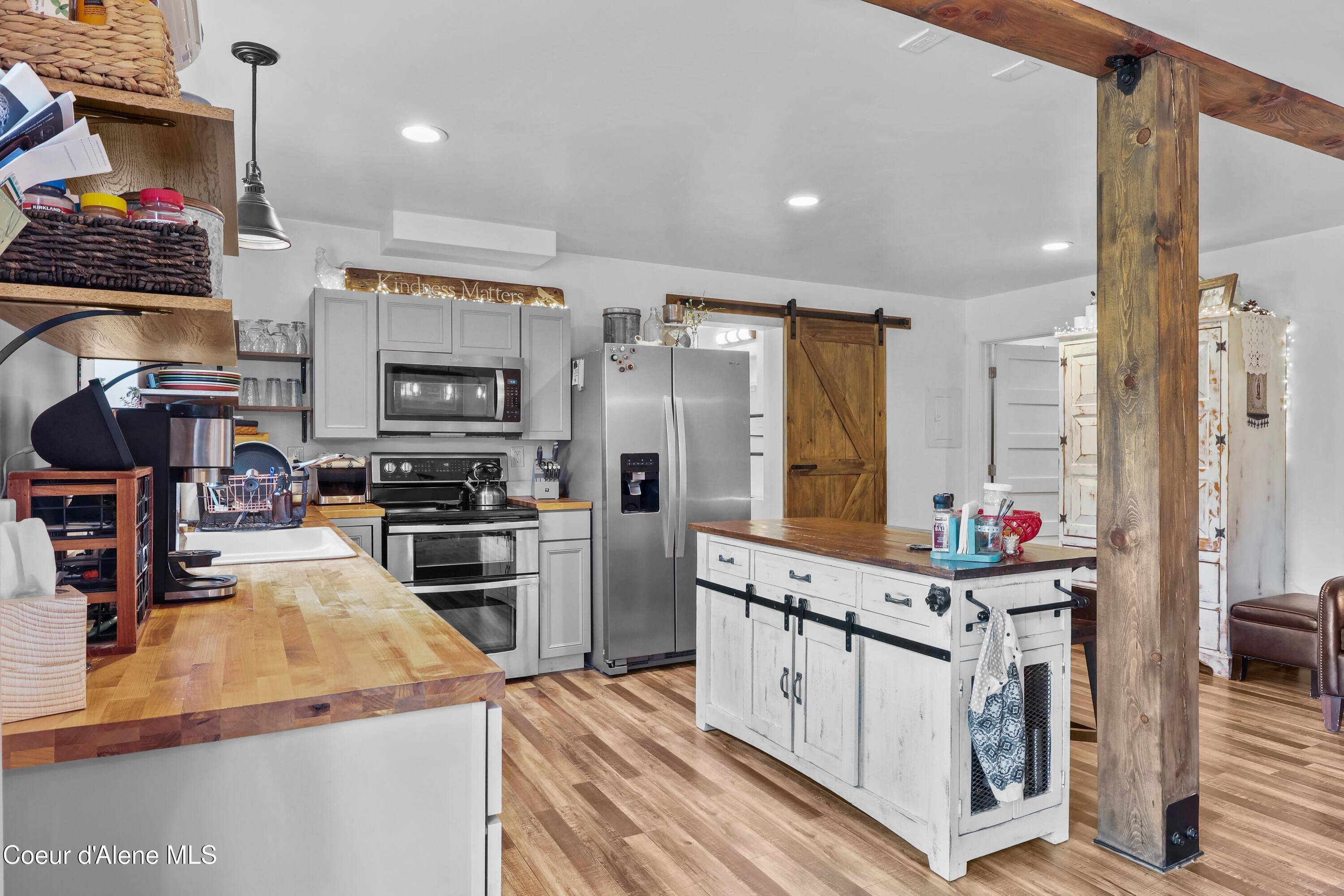 8702 East Scout Trail Road Athol, ID 83801 - Photo 7 of 43 Kitchen