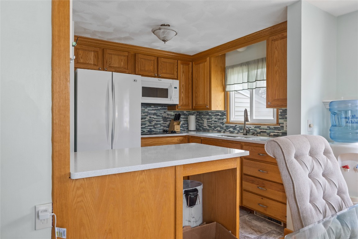 119 Pine Knoll Road Endicott, NY 13760 - Photo 11 of 38