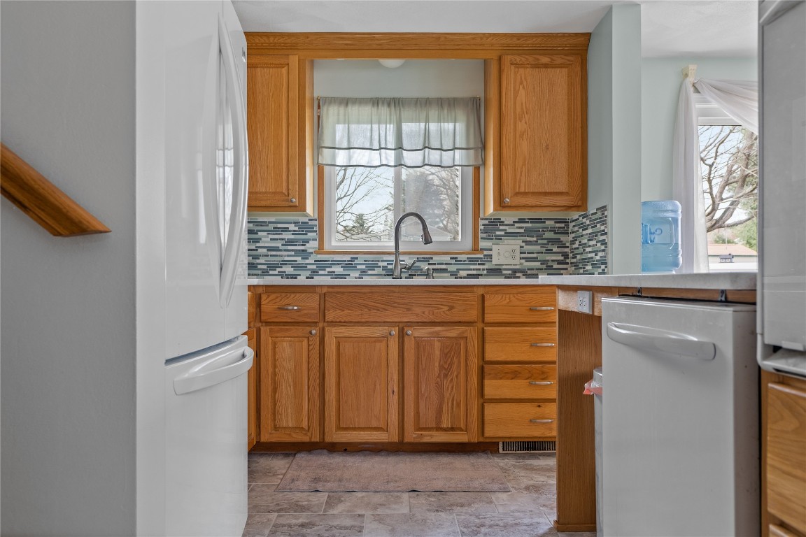 119 Pine Knoll Road Endicott, NY 13760 - Photo 15 of 38