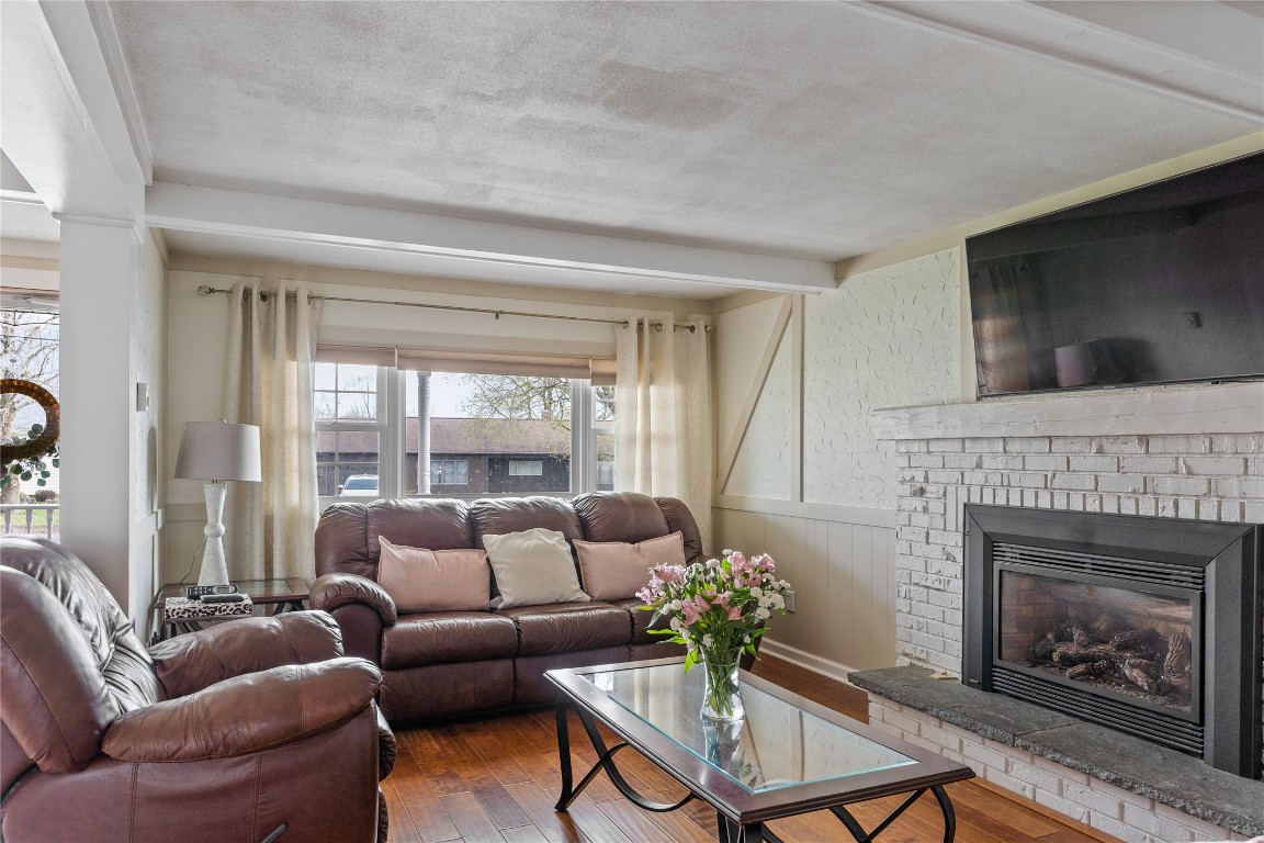 119 Pine Knoll Road Endicott, NY 13760 - Photo 4 of 38