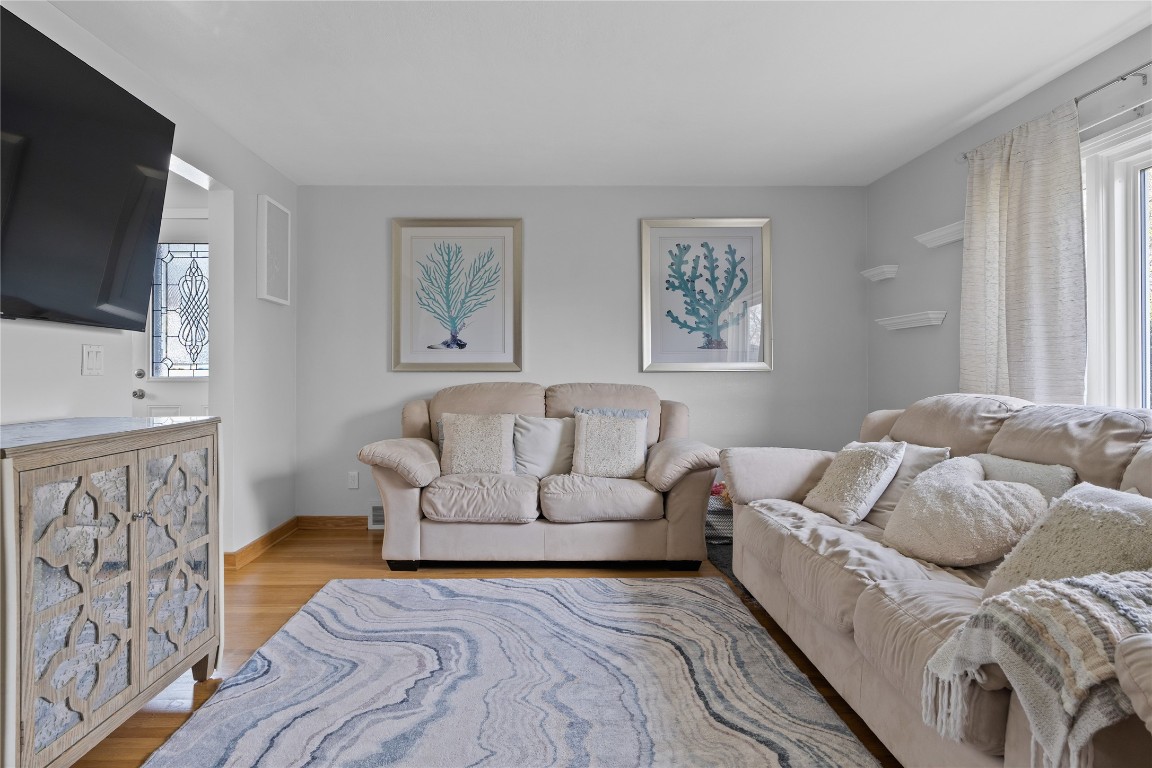 119 Pine Knoll Road Endicott, NY 13760 - Photo 5 of 38