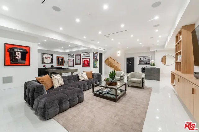 $30,000 | 17228 Otsego Street, Encino, CA 91316