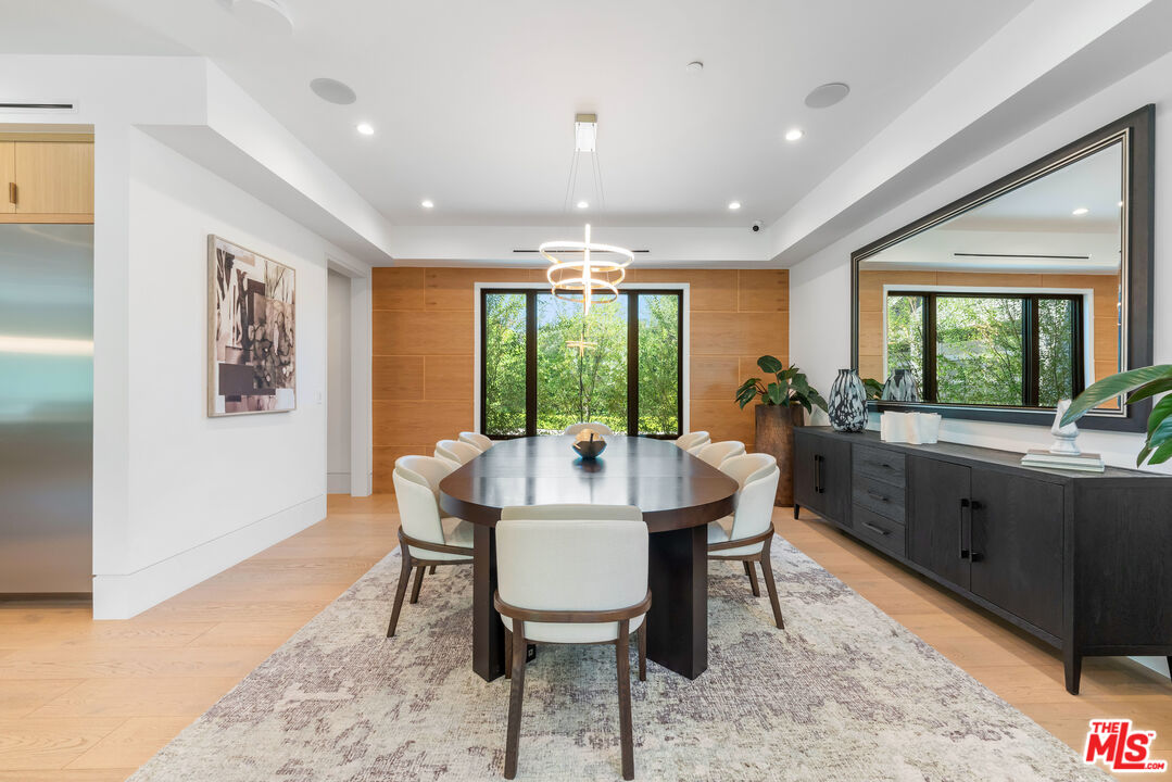 17228 Otsego Street Encino, CA 91316 - Photo 16 of 39