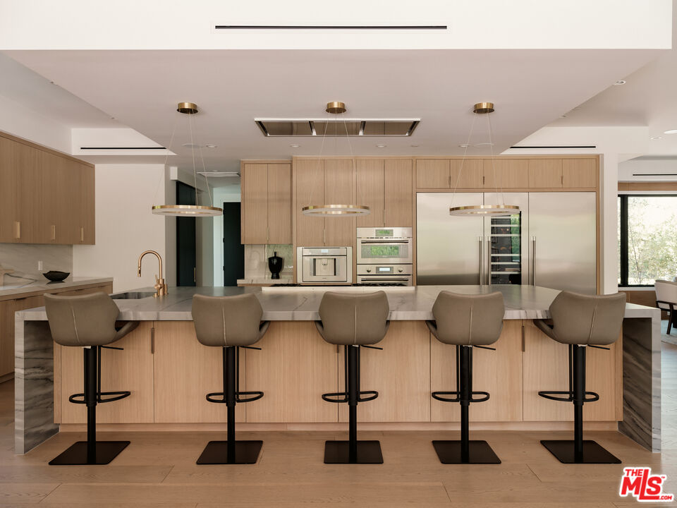 17228 Otsego Street Encino, CA 91316 - Photo 18 of 39