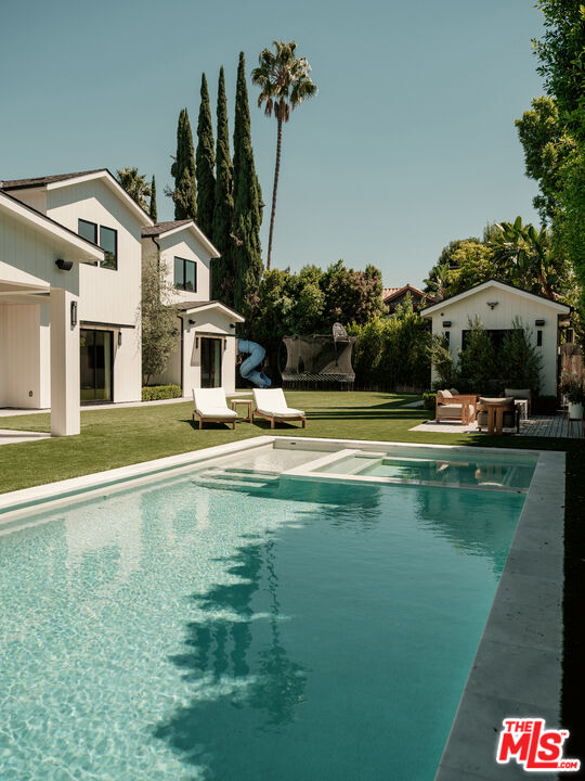 17228 Otsego Street Encino, CA 91316 - Photo 24 of 39