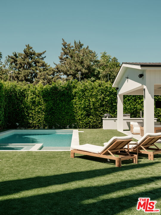 17228 Otsego Street Encino, CA 91316 - Photo 26 of 39