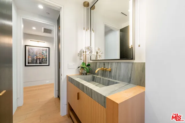 $30,000 | 17228 Otsego Street, Encino, CA 91316